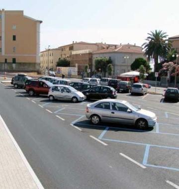 I parcheggi nel prolungamento di via della Stazione 