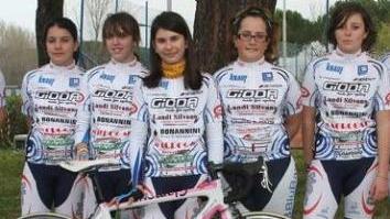 Cinque atlete della Acd Costa Etrusca 2010