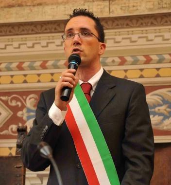 <b>IL SINDACO </b>Marco Buselli    