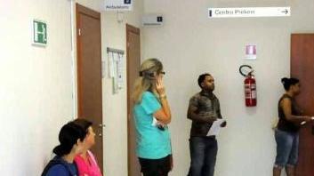 Attese e gran caldo al Distretto di Avenza