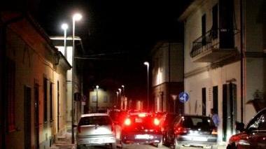 I carabinieri l’altra sera davanti all’abitazione in via 20 settembre a Rosignano