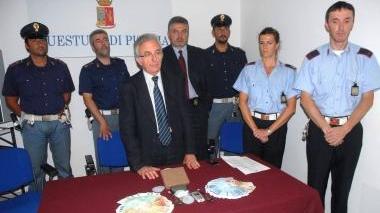 Un momento della conferenza stampa di ieri in questura