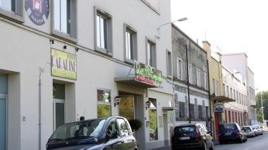 La sede del locale che ospitava gli spettacoli di lap dance in via Torquato Tasso