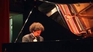 Il giovane pianista empolese