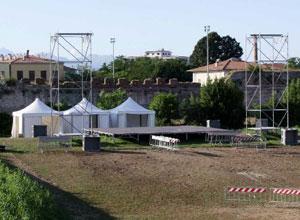 Rubati 70 metri di cavi elettrici Al lavoro tutta la notte per non far saltare il concerto di Metarock