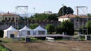Rubati 70 metri di cavi elettrici Al lavoro tutta la notte per non far saltare il concerto di Metarock