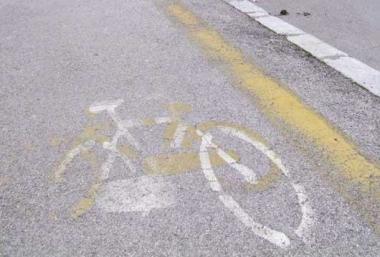 Una pista ciclabile 