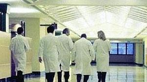 Suora e manager condannati a 5 anni per peculato