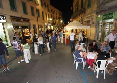 Negozi aperti in centro 
