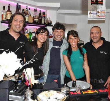 I gestori con Alessandro Paci durante un altro casting 