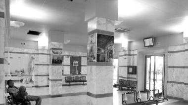 La sala d’aspetto alla stazione di Pescia