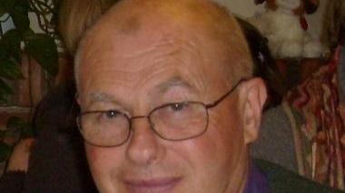 BUON COMPLEANNO «Tanti auguri a nonno Renato che oggi compie gli anni dai suoi nipotini ...