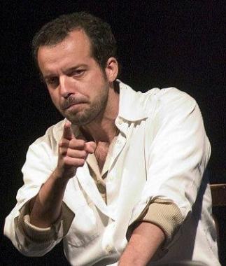 Mario Perrotta sar&agrave; in scena stasera insieme a Nicola Bonazzi  