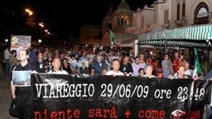 Strage Viareggio, presidio dei comitati per Matteoli a Versiliana