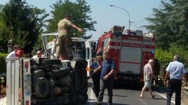 I rilievi dei vigili dopo l’incidente