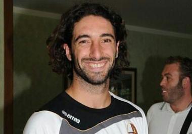 <b>IL BOMBER. </b> C&egrave; grande attesa in Garfagnana per vedere allopera il bomber Marotta 