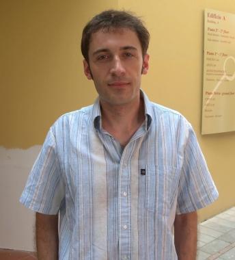 L’ingegnere Alessandro Persichetti creatore del ragno ballerino realizzato al Sant’Anna