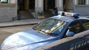 Calci e pugni per un parcheggio