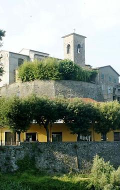Passeggiata gastronomica nell'antico borgo