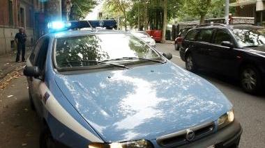 E’ intervenuta una volante della polizia