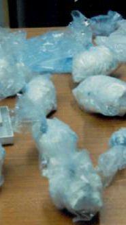Luomo nascondeva la droga in bocca   