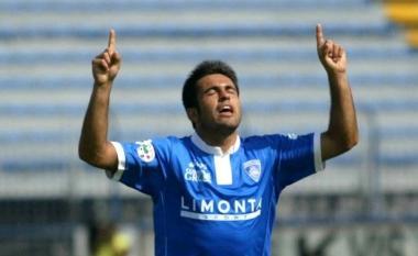Il brasiliano Eder esulta dopo uno dei suoi gol 
