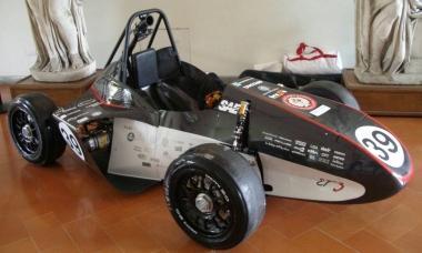 La vettura dellE-Team presentata a Palazzo Vitelli 
