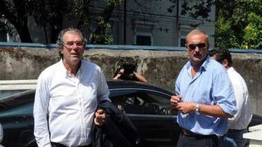 Sotto il sindaco Angelo Zubbani e a fianco i nuovi dirigenti azzurri Maurizio Lucarelli e Mian