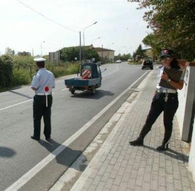 Vigili urbani sulle strade di Cascina &egrave; di nuovo guerra fredda col Comune 