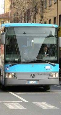Un autobus del trasporto pubblico piombinese 