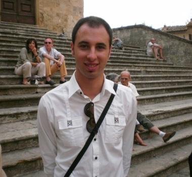  26 candeline! Tanti, tantissimi auguri di buon compleanno per i tuoi 26 anni dalla ...