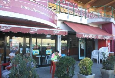 L’esterno del bar dello Stadio