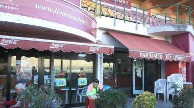 L’esterno del bar dello Stadio