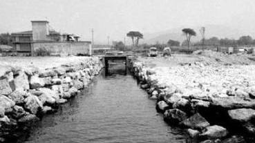 La zona in cui sorgerà il porto<!-- Foce del lavello -->