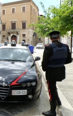 Padre e madre massacrati dal figlio