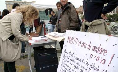 Raccolta di firme per le dimissioni di Moretti 