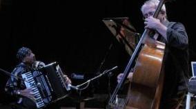 Musica colta e sonorità jazz celebrano il vino all'opera