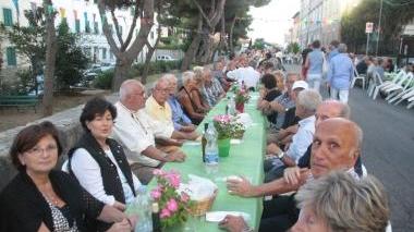 Tante le persone che da venerdì a ieri hanno preso parte alla festa patronale, molti i momenti conviviali e di divertimento a passeggio tra gli stand
