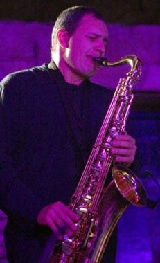 <b>JAZZ NIGHT.</b> Daniele Malvisi al sax 