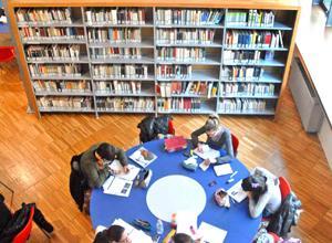 Promessi sposi altruisti, in regalo solo libri per la biblioteca