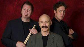 Tony Levin con Patt Mastellotto e Michael Bernier