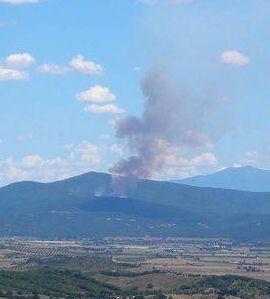 <b>STICCIANO.</b> La colonna di fumo 