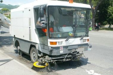 Niente pulizie stradali in via Baccelli e dintorni  