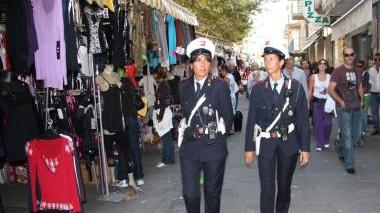 Vigili al mercato