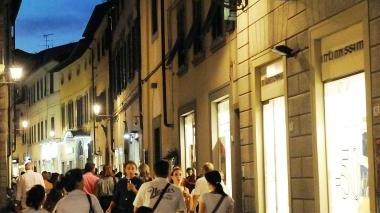 Shopping serale in occasione dei giovedì del centro