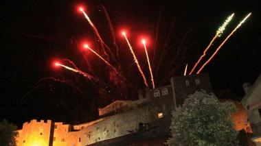 <b>FUOCHI D’ARTIFICIO.</b> Per festeggiare i 50 anni del Comune