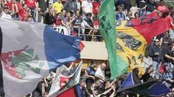 Tifo nerazzurro sugli spalti