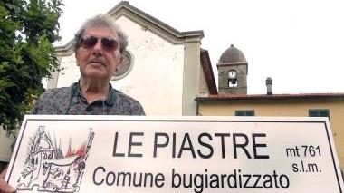 Giancarlo Corsini uno dei factotum del campionato della bugia Sotto: il Pinocchio presentato all’Expò