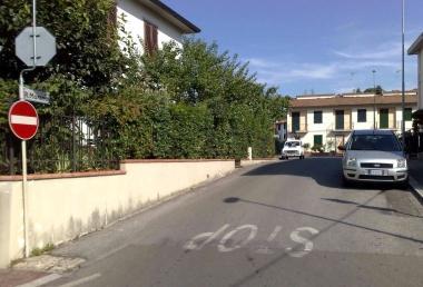 Via Morandi a Montelupo dove si &egrave; conclusa la fuga dei due ragazzi 