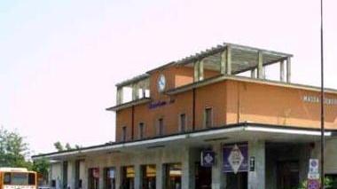 La stazione di Massa zona a rischio tagli